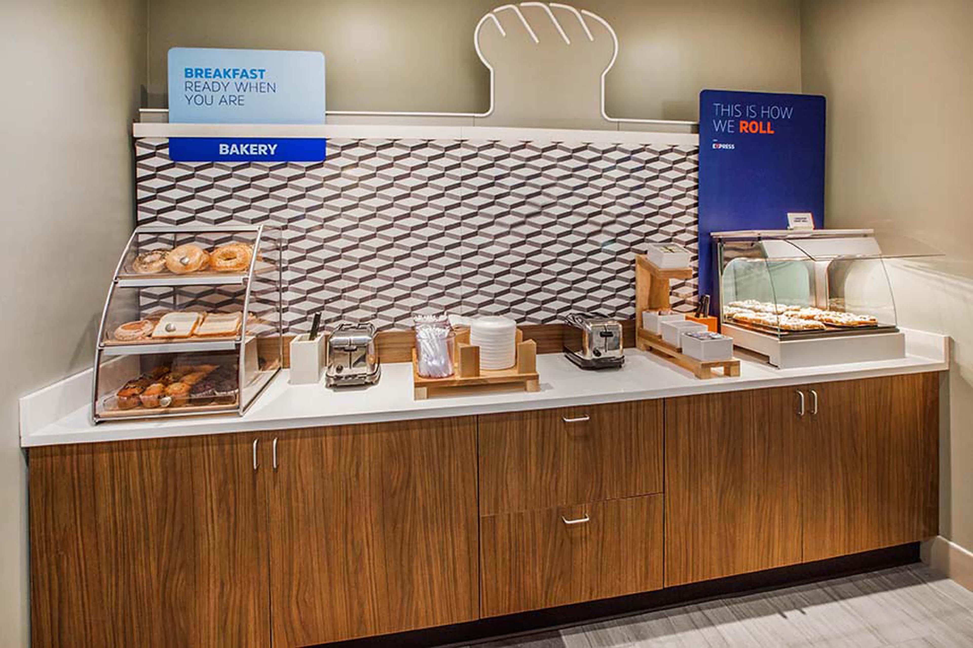 Holiday Inn Express Covington-Madisonville By Ihg Eksteriør bilde