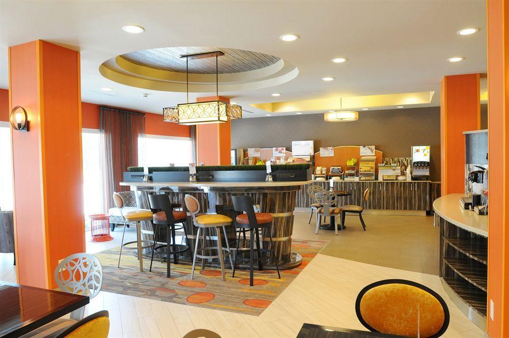 Holiday Inn Express Covington-Madisonville By Ihg Eksteriør bilde
