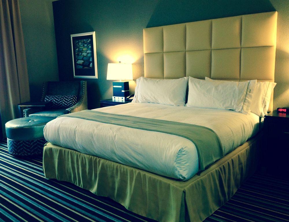 Holiday Inn Express Covington-Madisonville By Ihg Eksteriør bilde